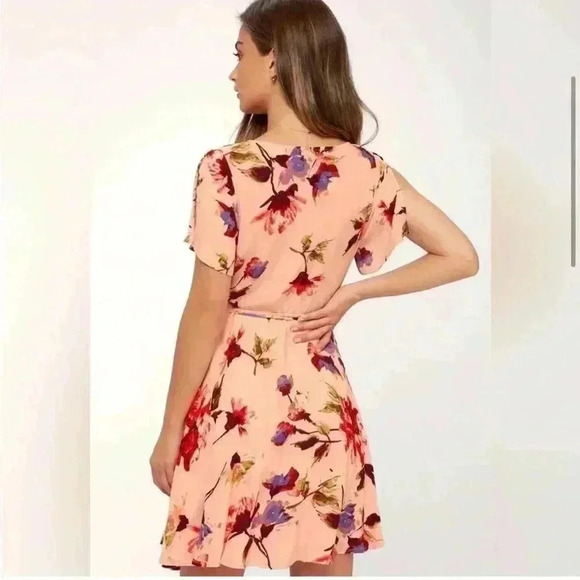 Lulus cherished love blush pink floral print wrap dress size small - Picture 3 of 8